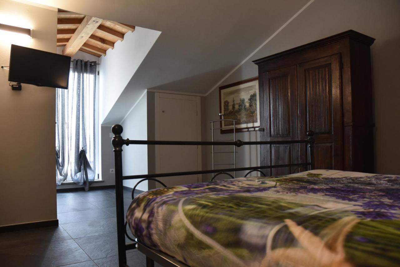 Collina Di Cloe Apartment Guarene Ngoại thất bức ảnh